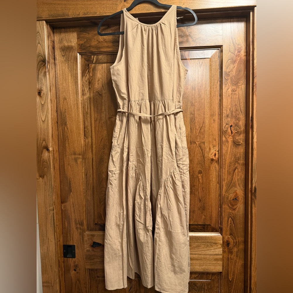 NWT Neuflora Penrose Tan Sleeveless Dress Size Medium